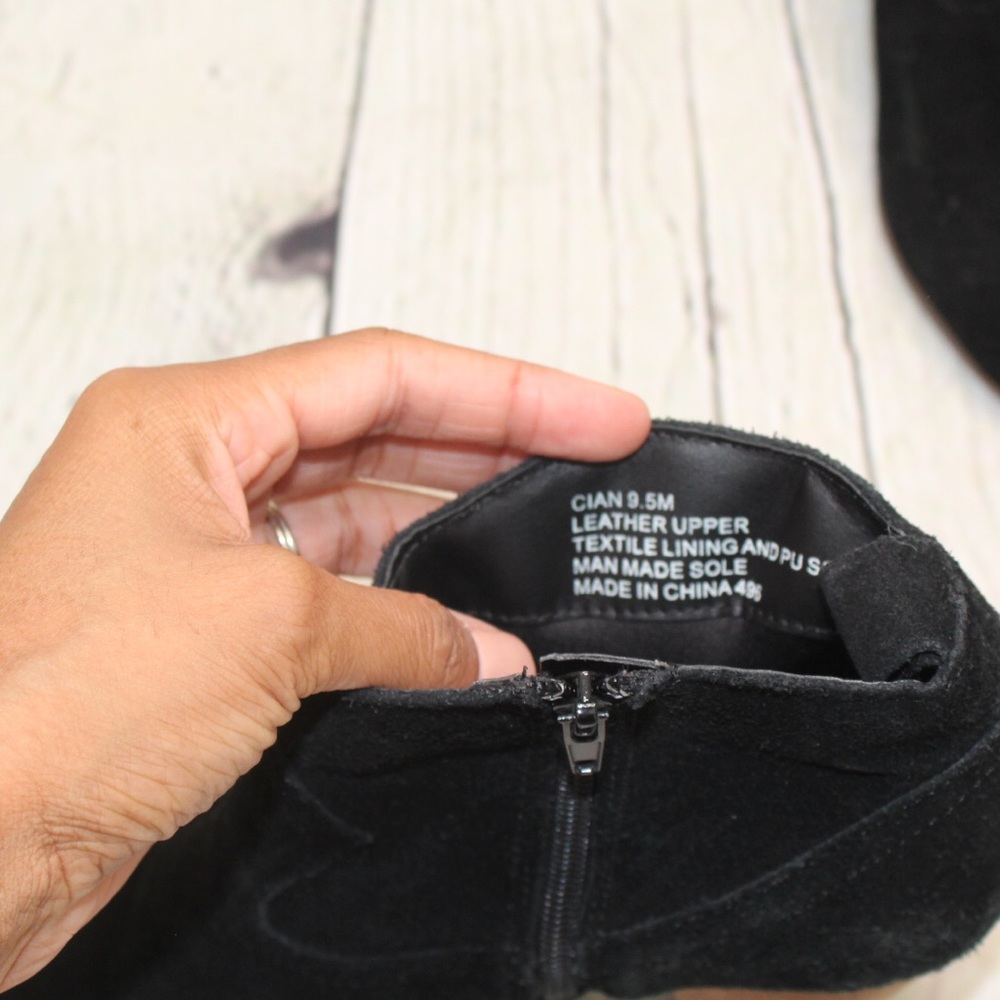 Steve Madden suede boots - Picture 6 of 7